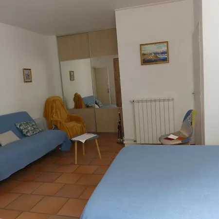 玛卢泽斯住宿加早餐旅馆 3* Fonties-Cabardès