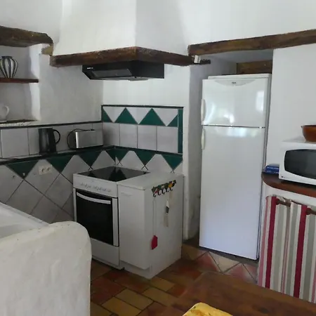 Domaine De Malouzies Bed & Breakfast