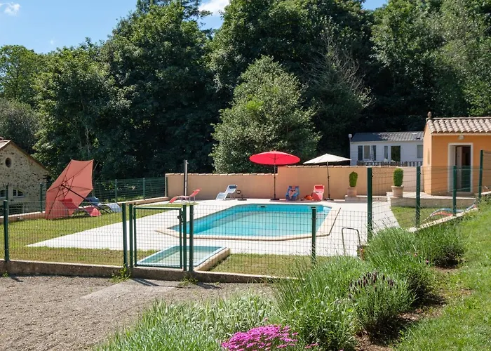 Domaine De Malouzies Bed & Breakfast 3*