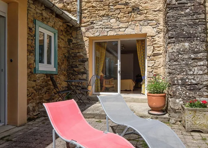Bed & Breakfast Domaine De Malouzies