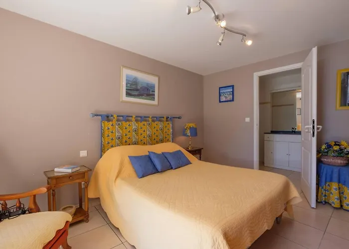 Domaine De Malouzies Bed & Breakfast