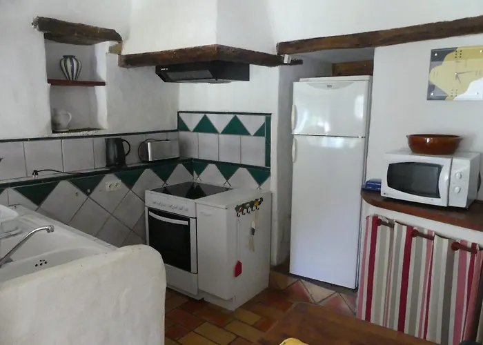 Domaine De Malouzies Bed & Breakfast