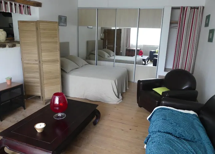Bed & Breakfast Domaine De Malouzies
